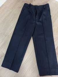 Spodnie czarne materialne 128