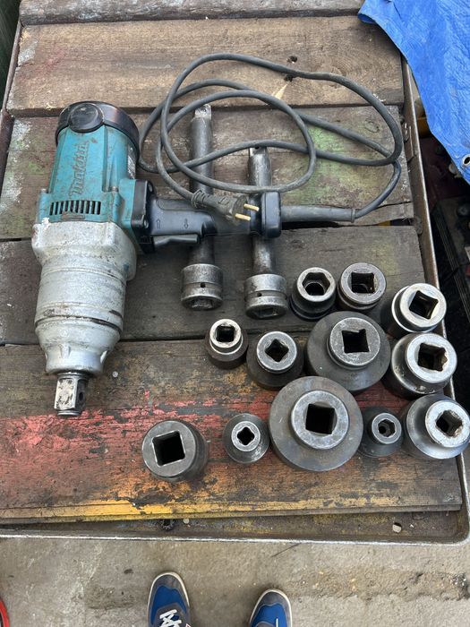 Klucz udarowy Makita TW1000 nasadki, moc 1200W