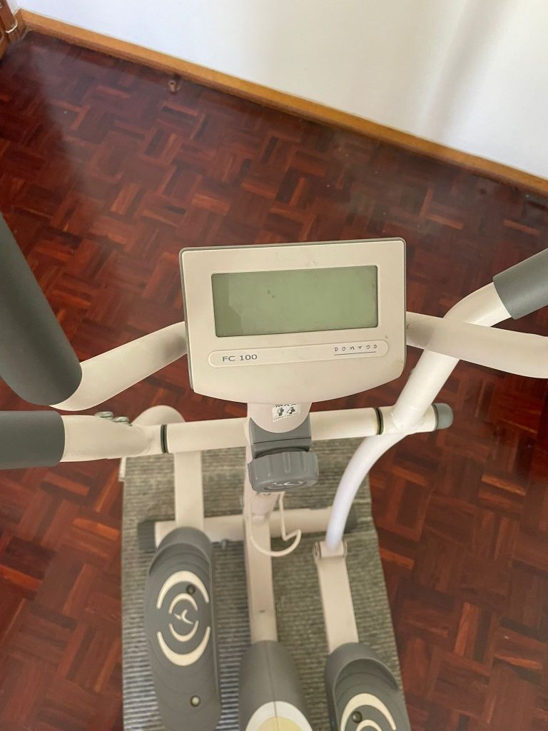 Bicicleta elitica Domyos