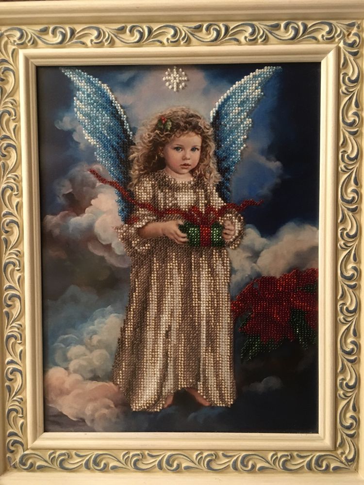 Картина бисером «Ангел с подарком»