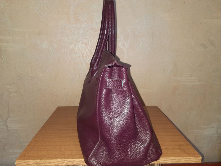 Сумка жіноча з натуральної шкіри,нова.