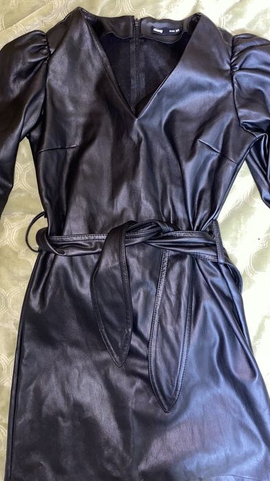 Шкіряна сукня, плаття