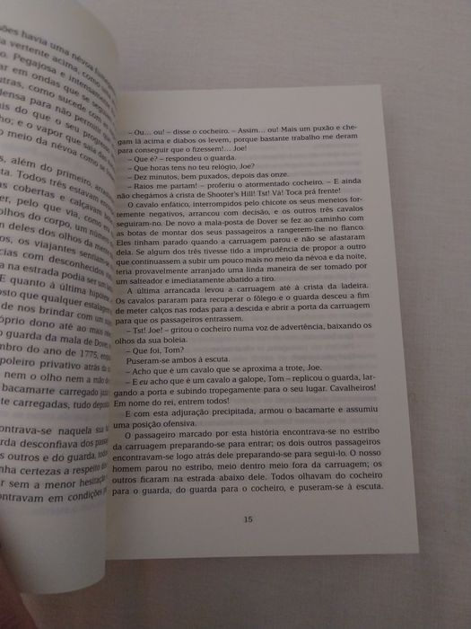 Livro: História de Duas Cidades
Colecção: Novos Clássicos
Autor: Charl