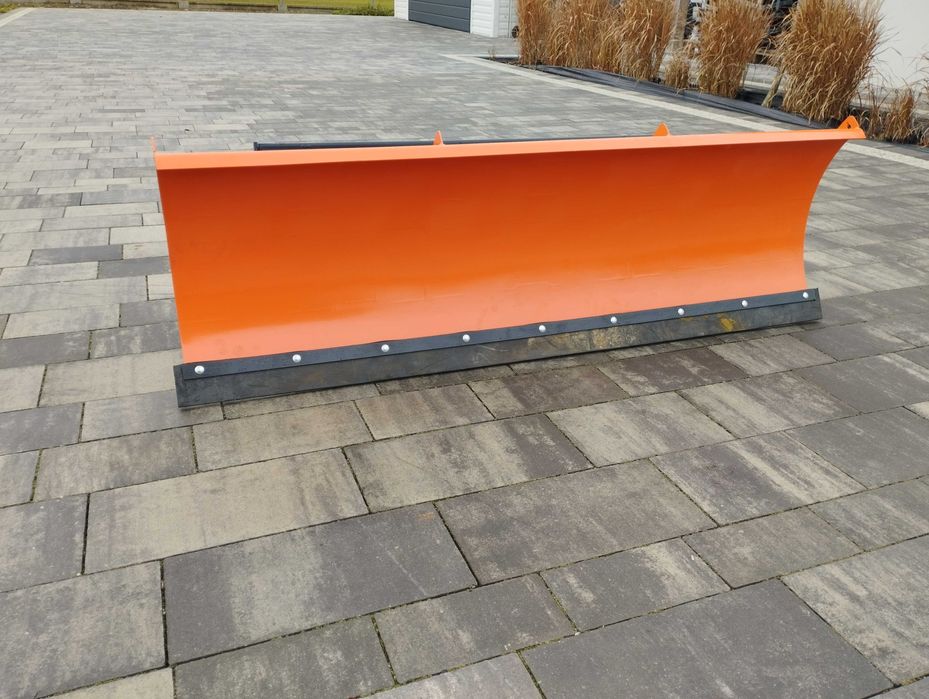 Pług Śnieżny z mocowaniem do łądowacza czołowego Euroramka 150cm