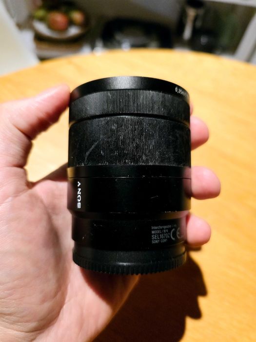 Об'єктив SONY Zeiss E 16-70mm f4 OSS для APS-C камер ZV-E10, a6X00
