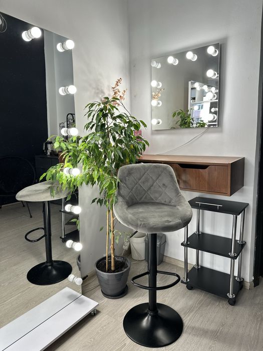 Аренда кушетки центр+слул бровиста бесплатно!