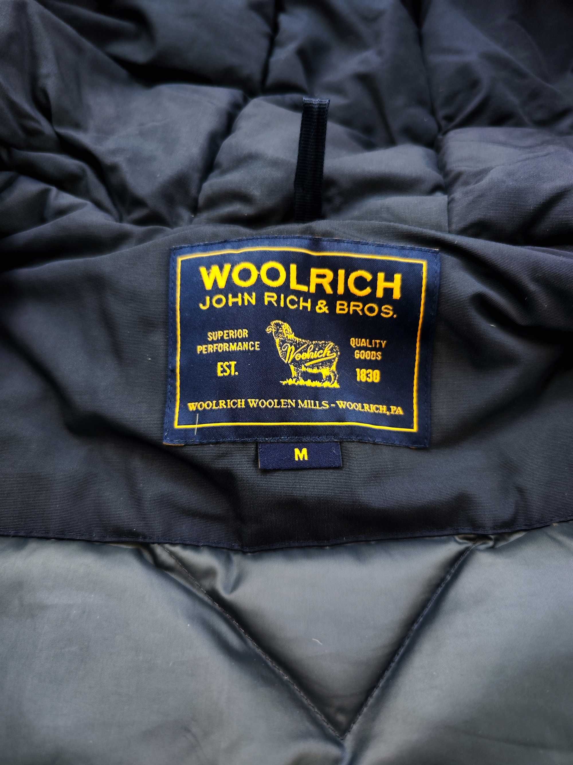 Kurtka zimowa parka Woolrich damska futro granatowa r. M