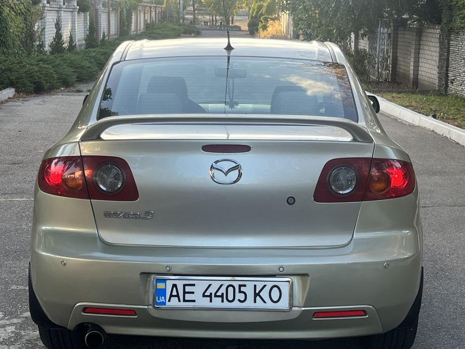 Продам Mazda 3. 2.0