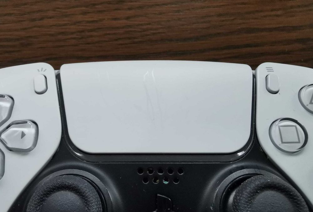 Pad DualSense PS5 White biały – nowe analogi magnetyczne