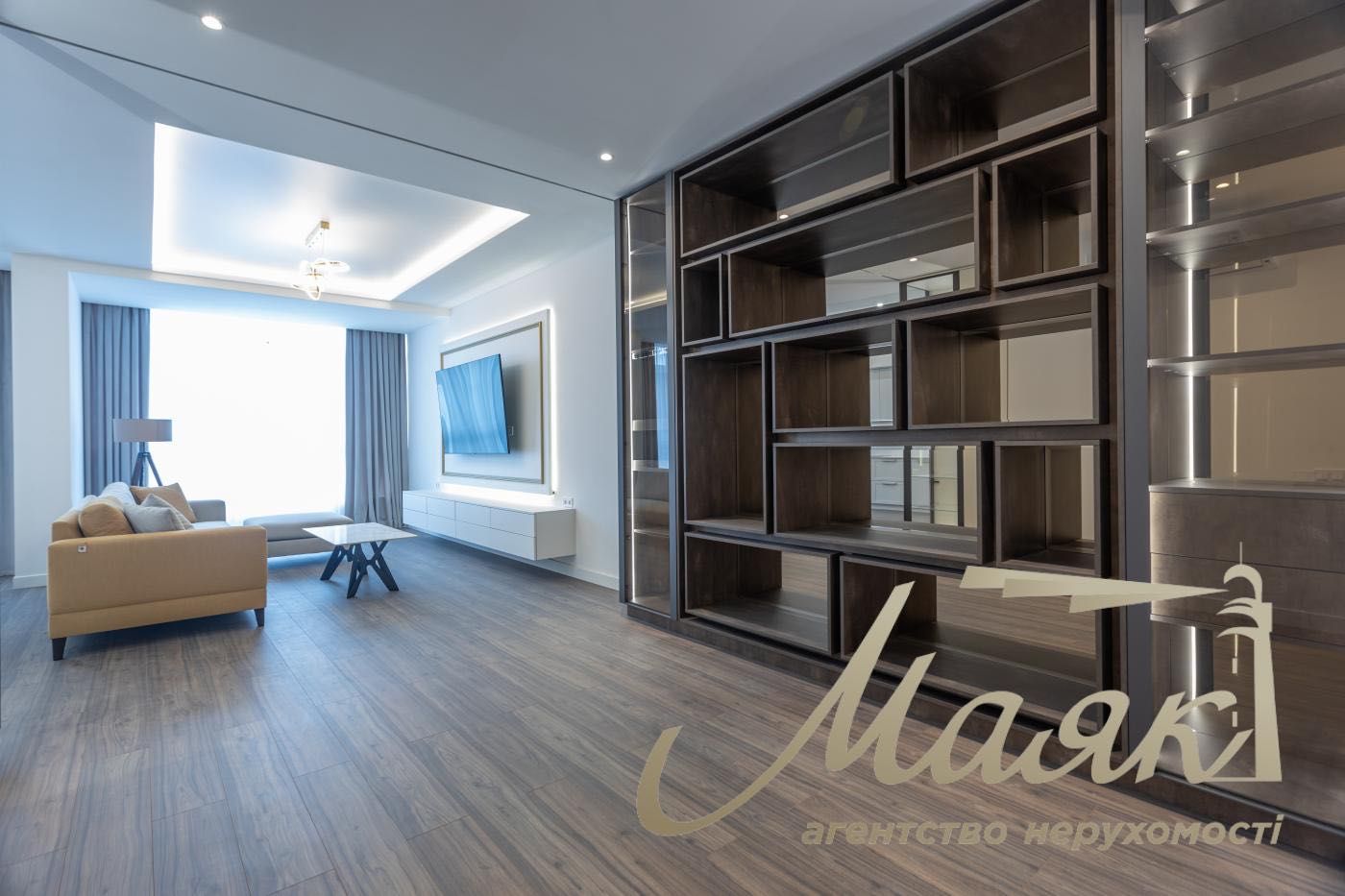 Аренда 4-к квартиры 180м² в ЖК Новопечерские Липки Драгомирова 15Б