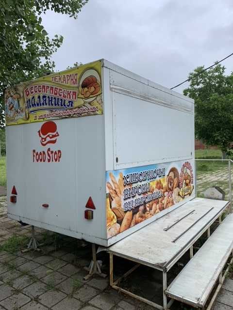 Легковий торговий причіп з торговим місцем(за бажанням)