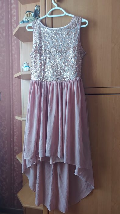 Плаття з паєтками