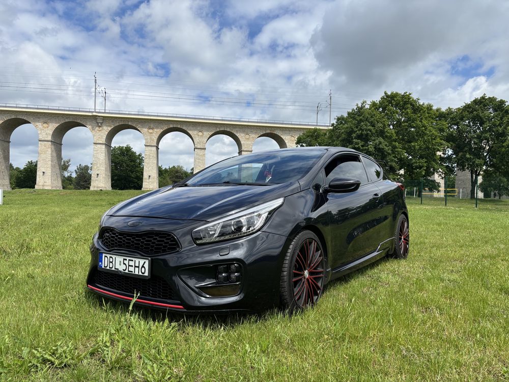 Kia ProCeed  1,6 T-GDI 2014