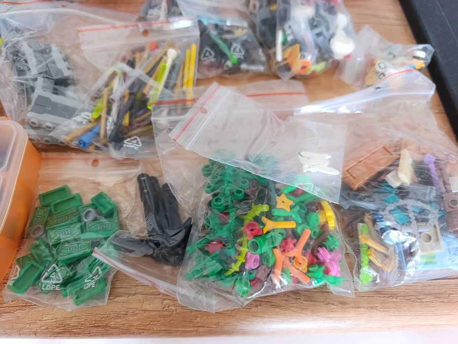 MIX LEGO dla kolekcjonera. Mnóstwo wyselekcjonowanych elementów.
