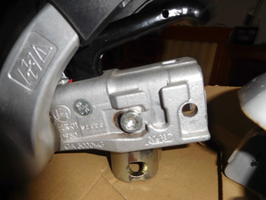 ALKO AKS 3004 Zaczep kulowy stabilizator