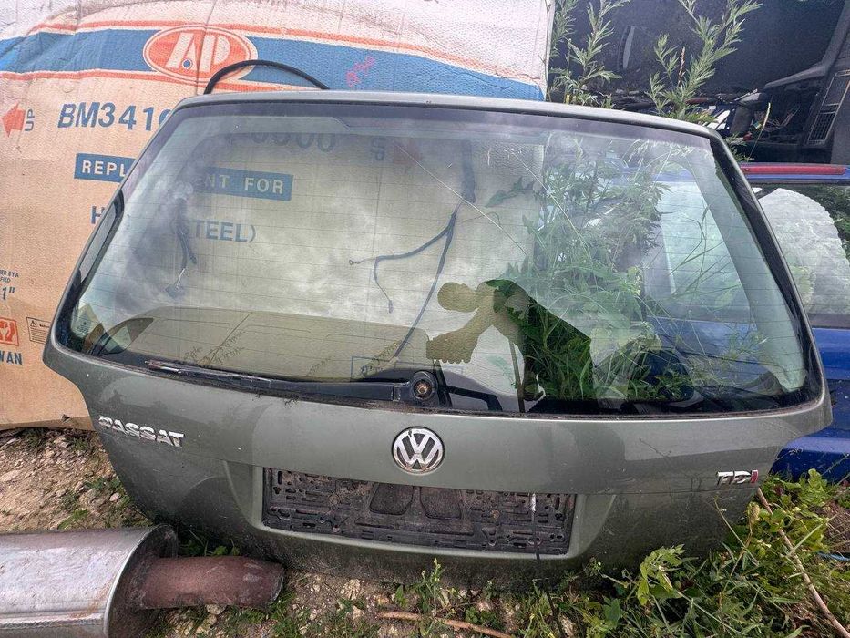 Кришка Багажника зі склом до Volkswagen Passat B5+ 2000-05 (Універсал)