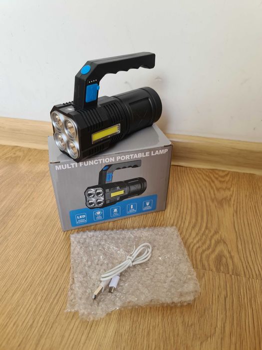 Mocna latarka taktyczna LED  2000LM akumulatorowa