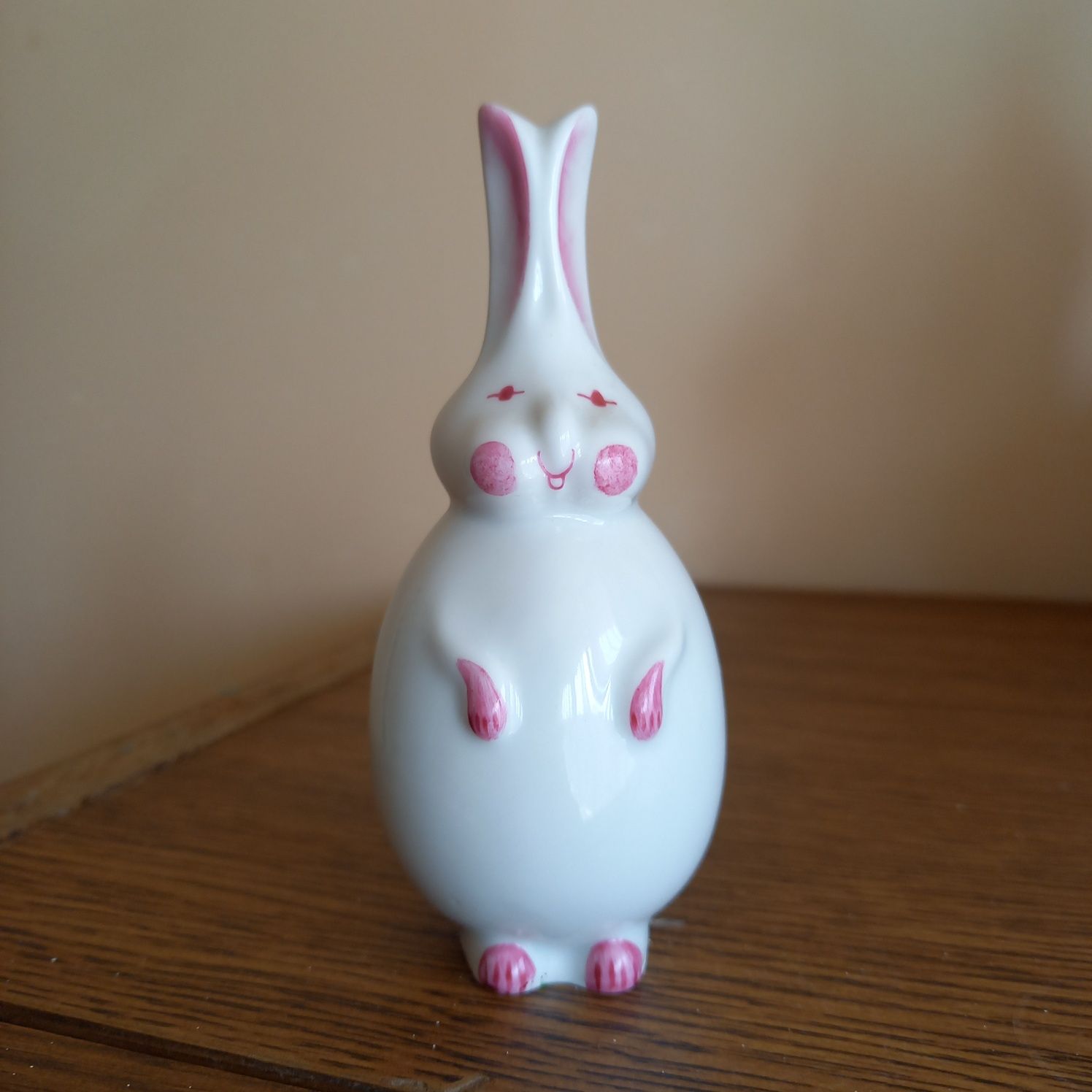 Hollohaza, porcelanowa figurka ZAJĄC WIELKANOCNY, l.60te.