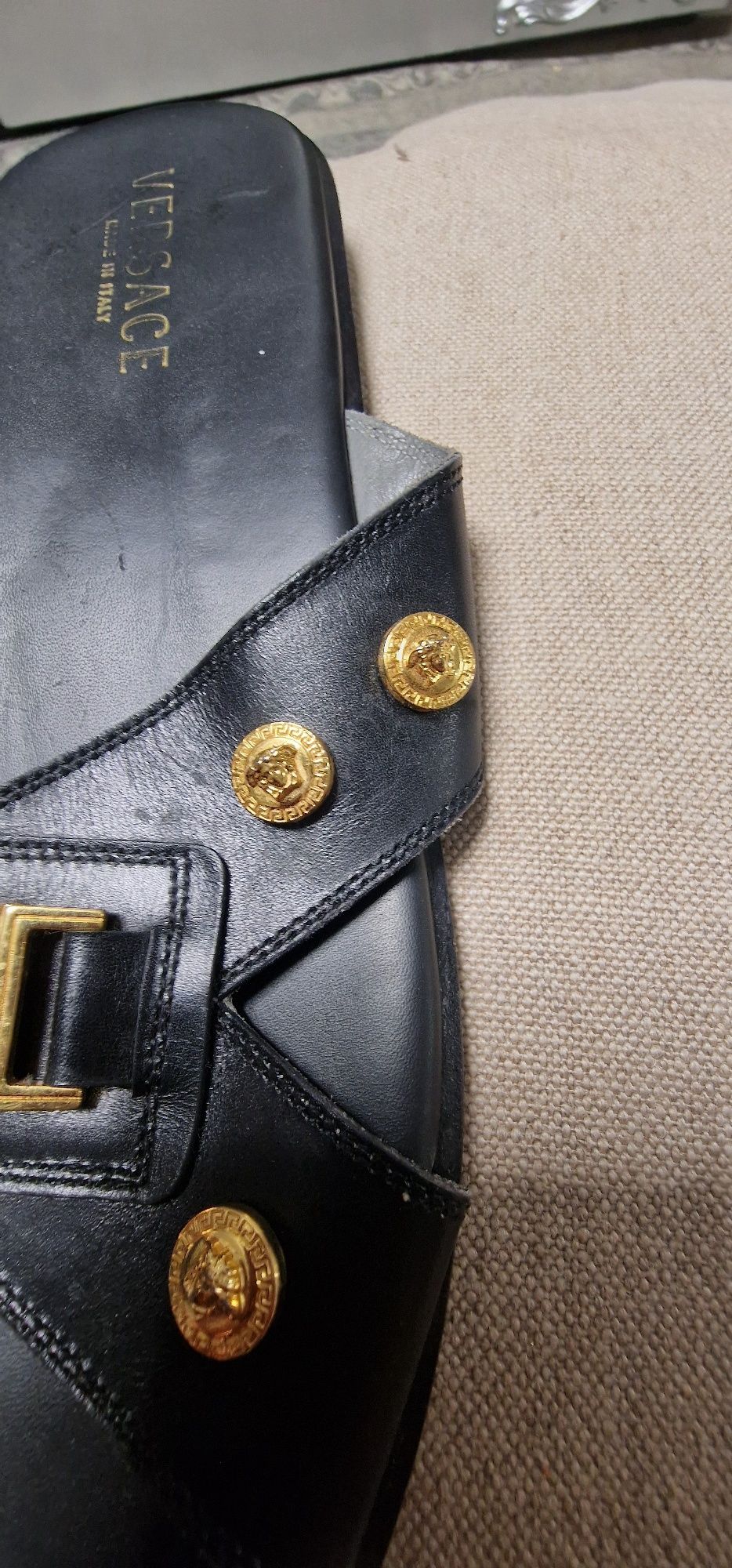 Chinelos versace