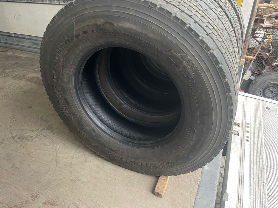 Продам шини до вантажного автомобіля