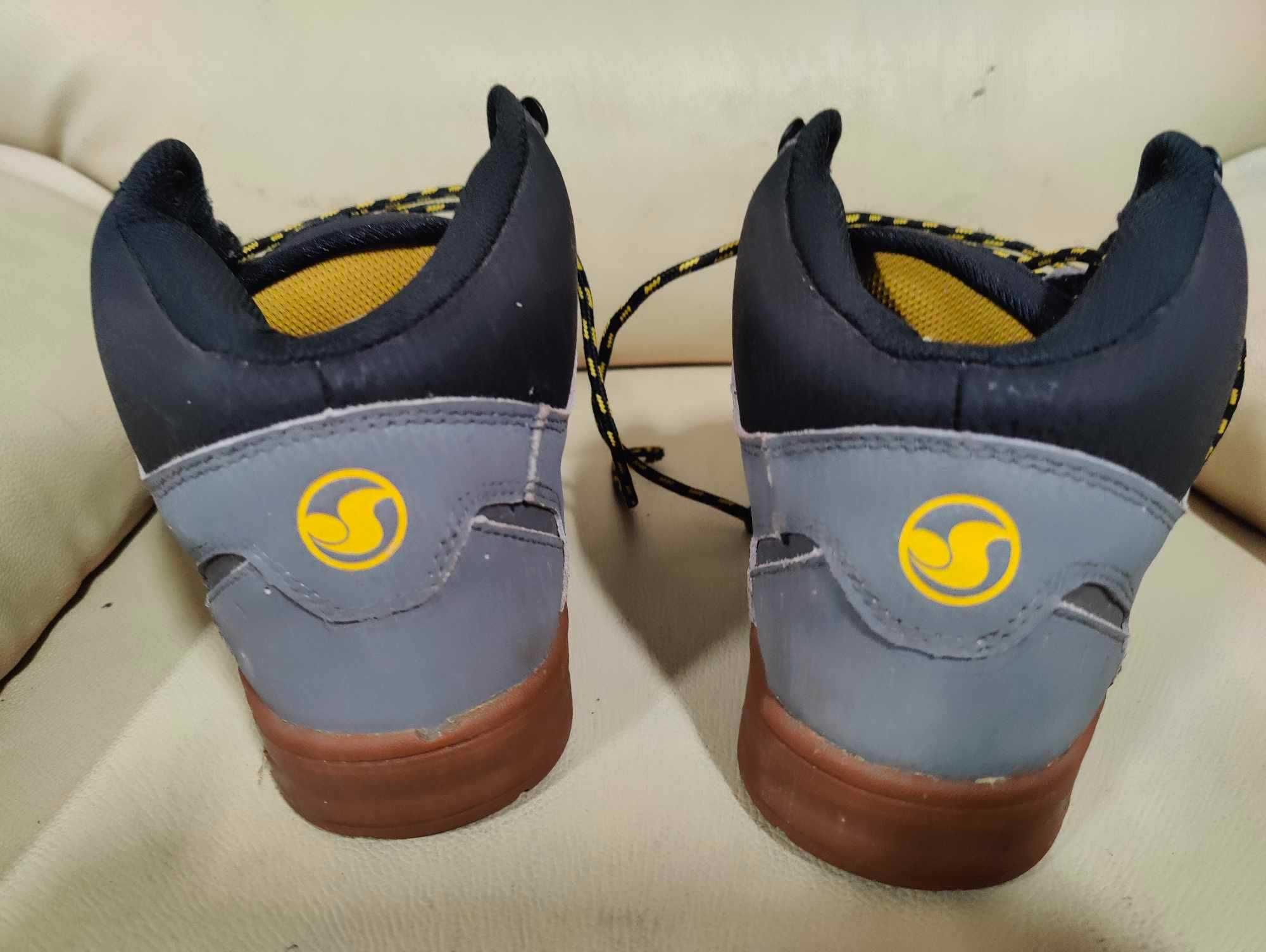Sapatilhas bota DVS Militia n.º 42.5 cinzentas novas