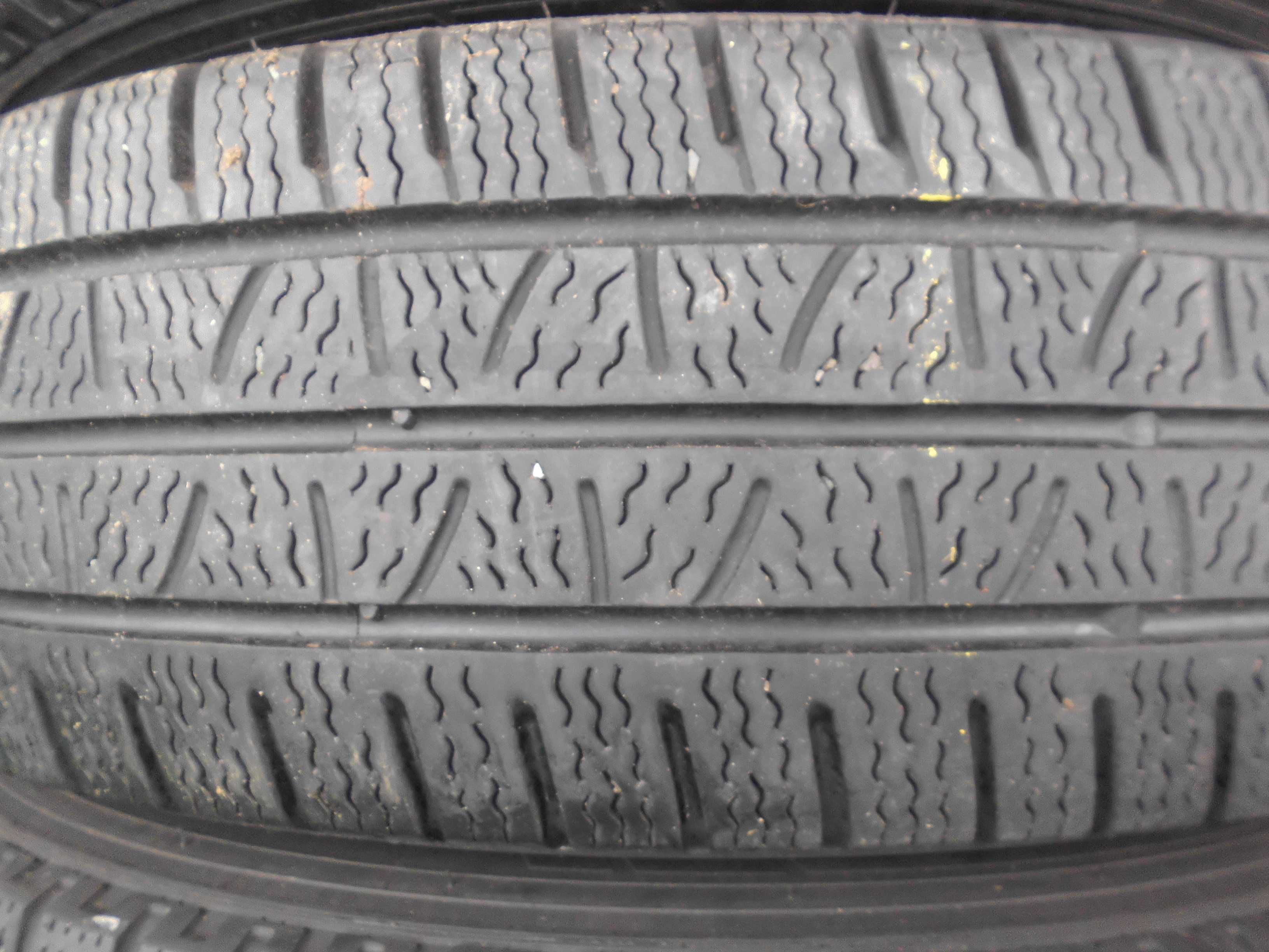 215/75 R16C Pirelli Всесезонные