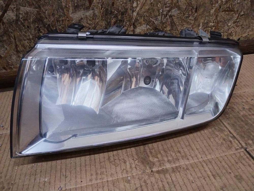 Передні фари Шкода Фабія 1 Skoda Fabia I 1999—2007 без кріплення