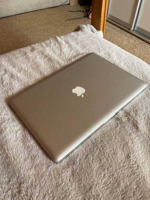 MacBook Pro 15" (Mid 2010)