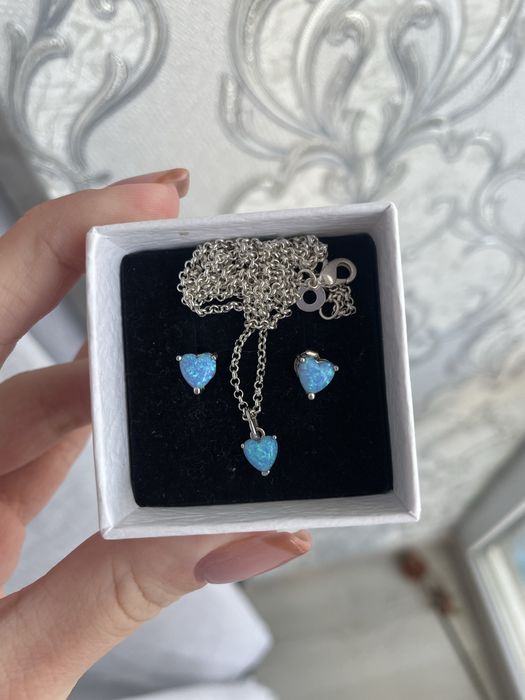 Срібний набір з блакитним опалом сережки кулон цепочка