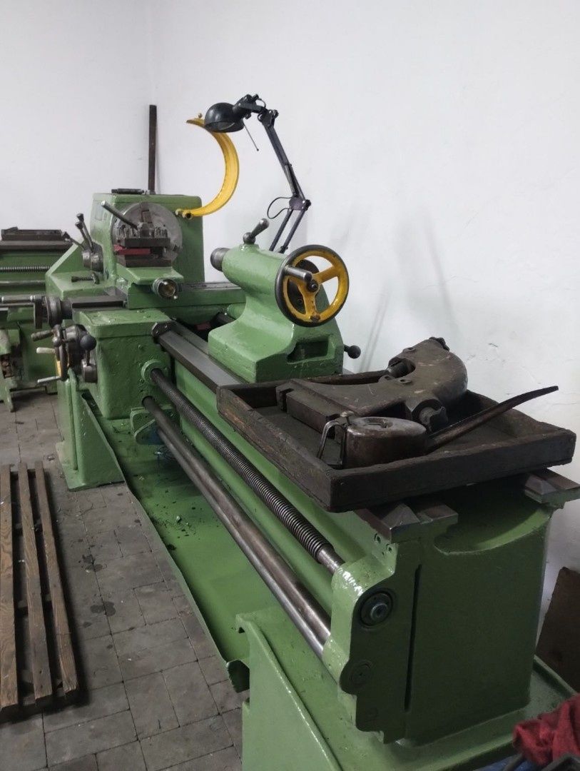 Tokarka model TUE 40