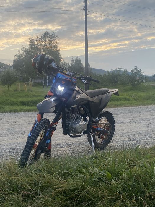 Кові адванс 250 24 року у хорошому стані