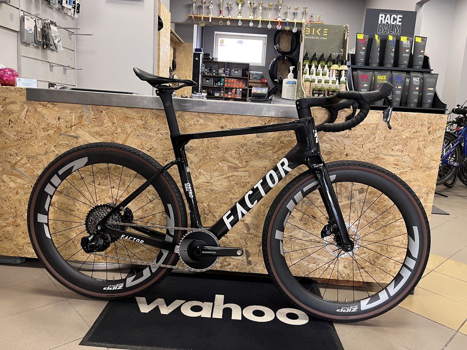 Rower Gravel Factor Ostro Gravel 56 Nowy Sram Force AXS Zipp 303 XPLR