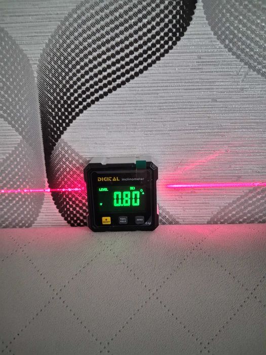 Inklinometr, poziomica elektroniczna z laserem. NOWA
