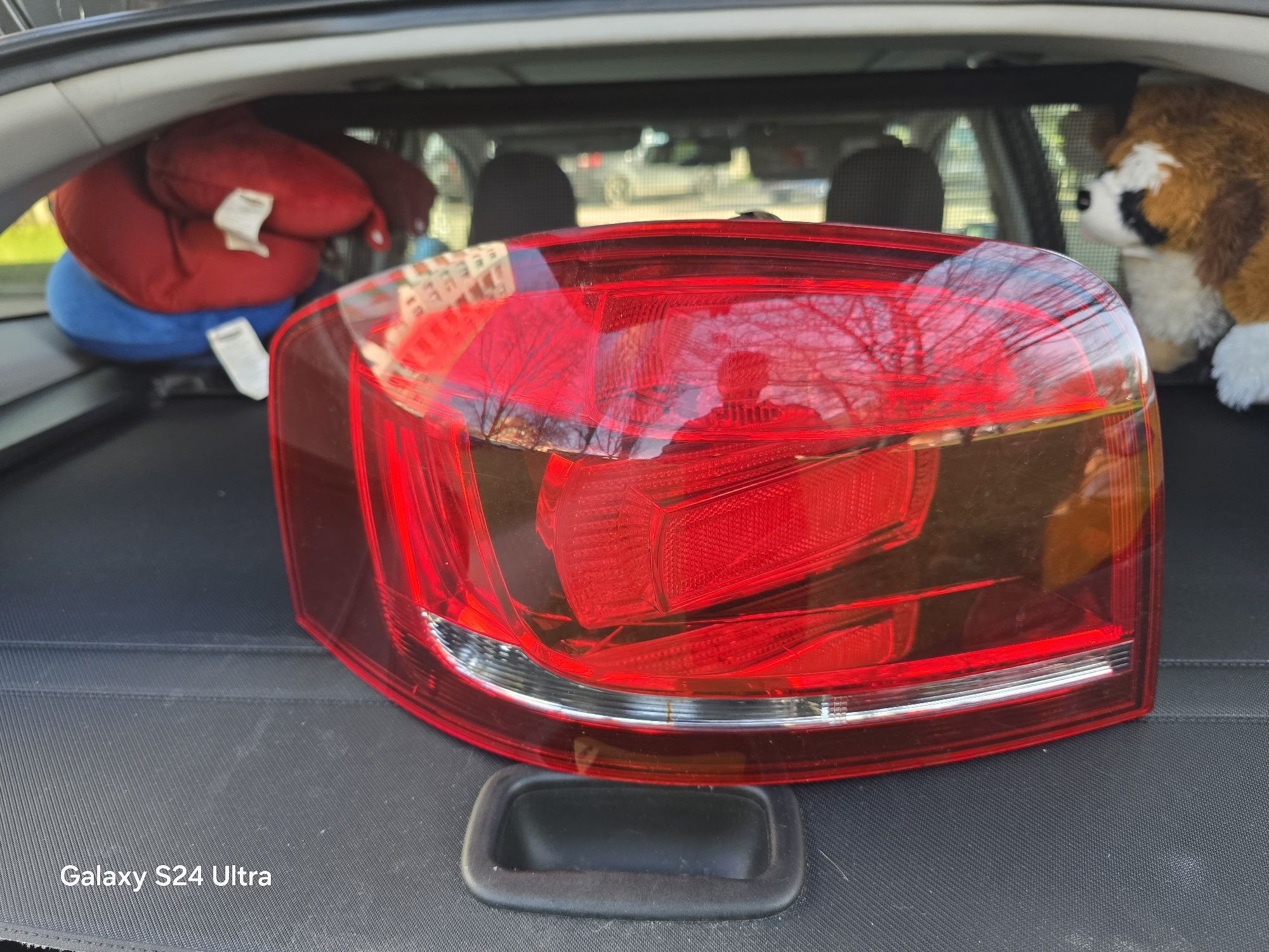 Audi a3 8p lampa tylna lewa
