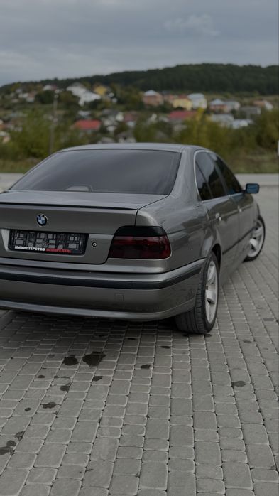 Автомобіль Bmw e39