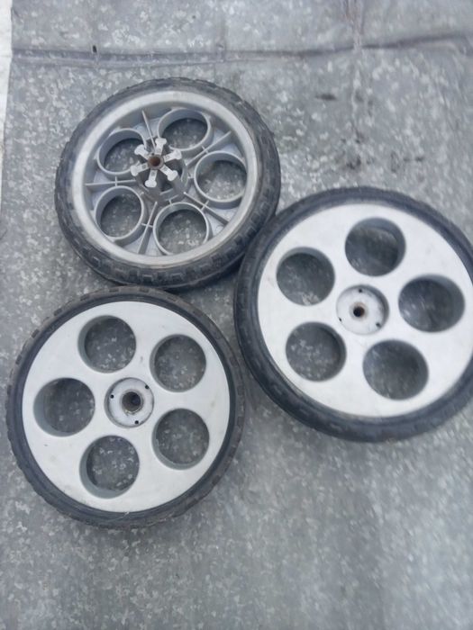 Продам колеса до коляски, тачки,  крісел та інш.