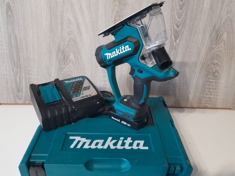 Makita DSD 180 aku wycinarka do regipsow płyt karton gips 18v