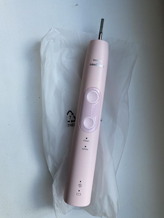 Електрична зубна щітка Philips Sonicare