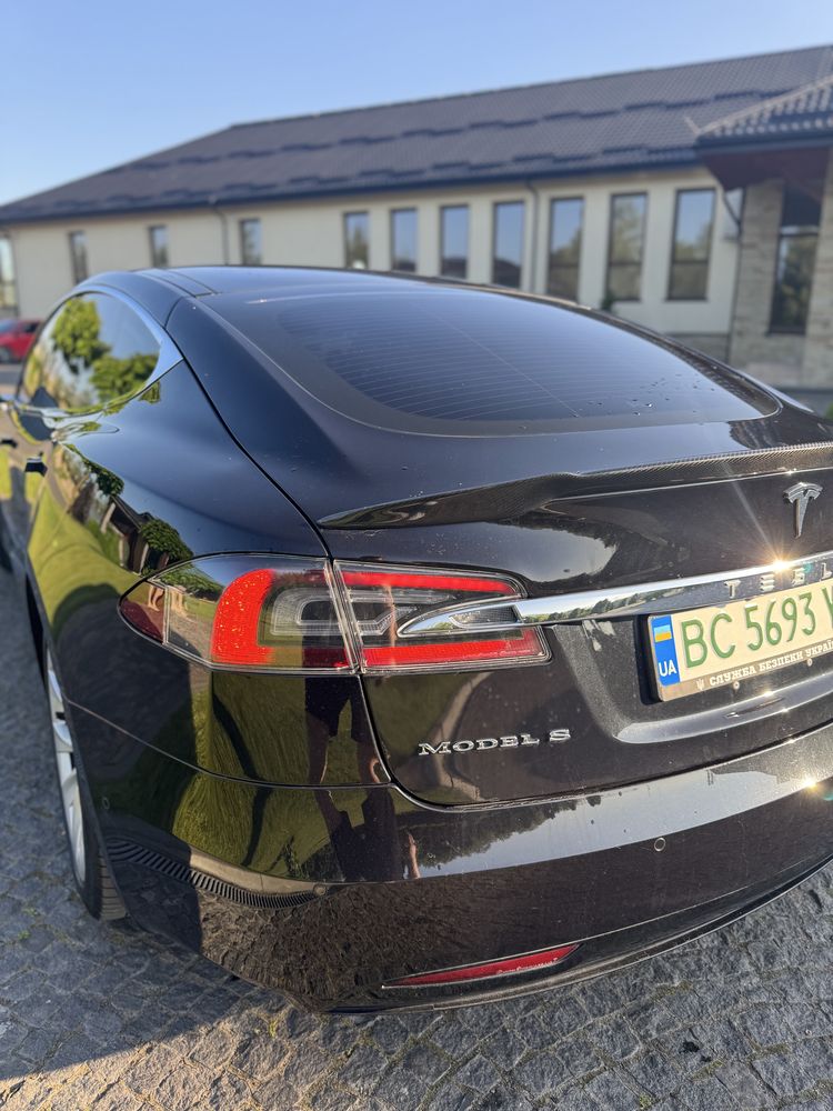 Продам Tesla model S