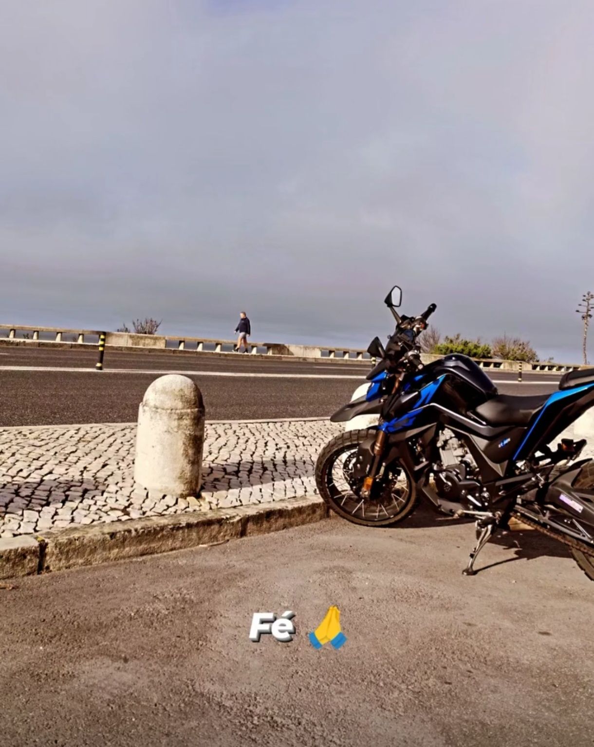 Zontes 125 praticamente nova