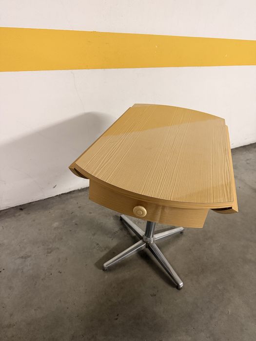 Mesa redonda vintage anos ‘70