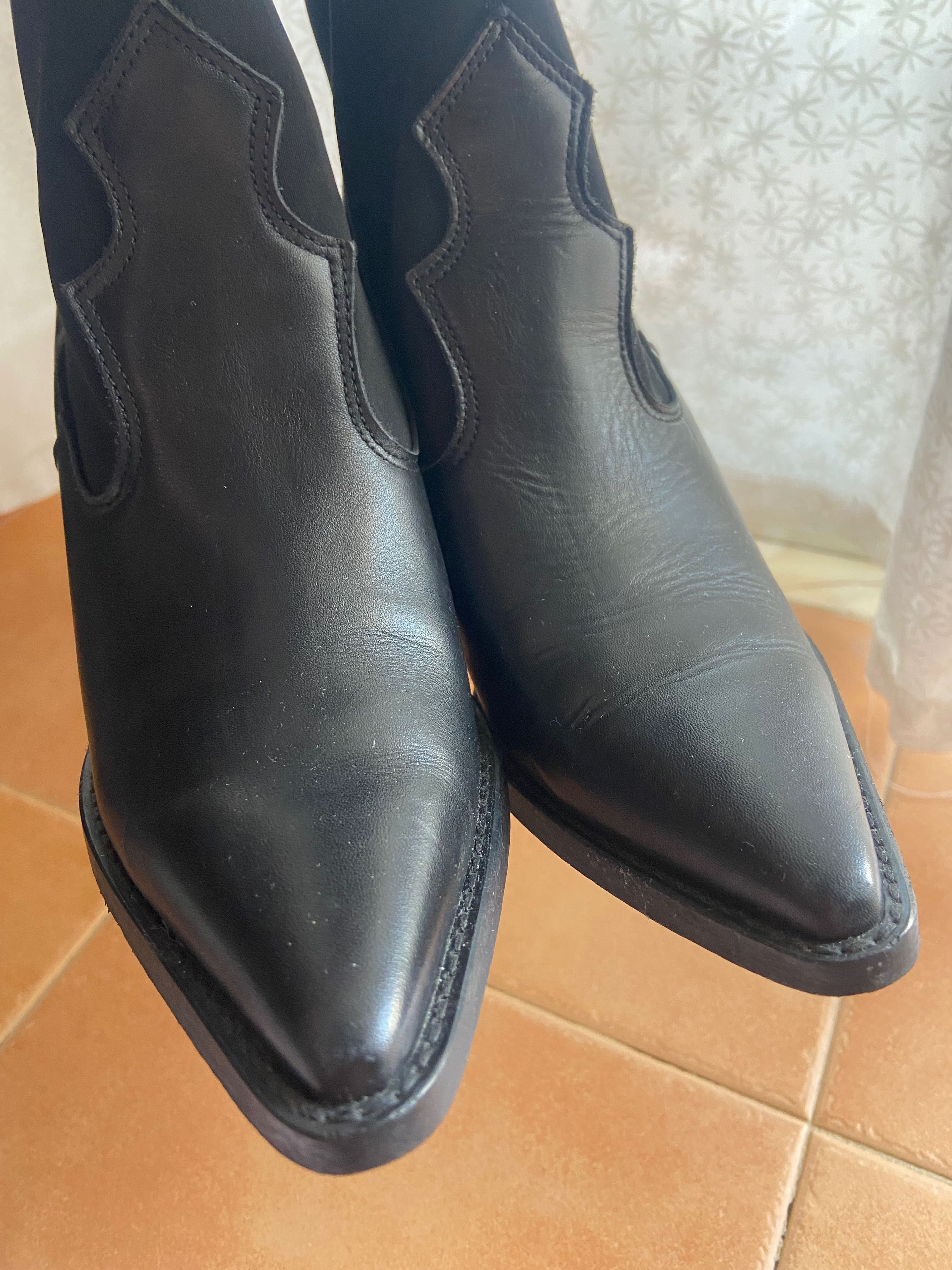 Botas preta Mango