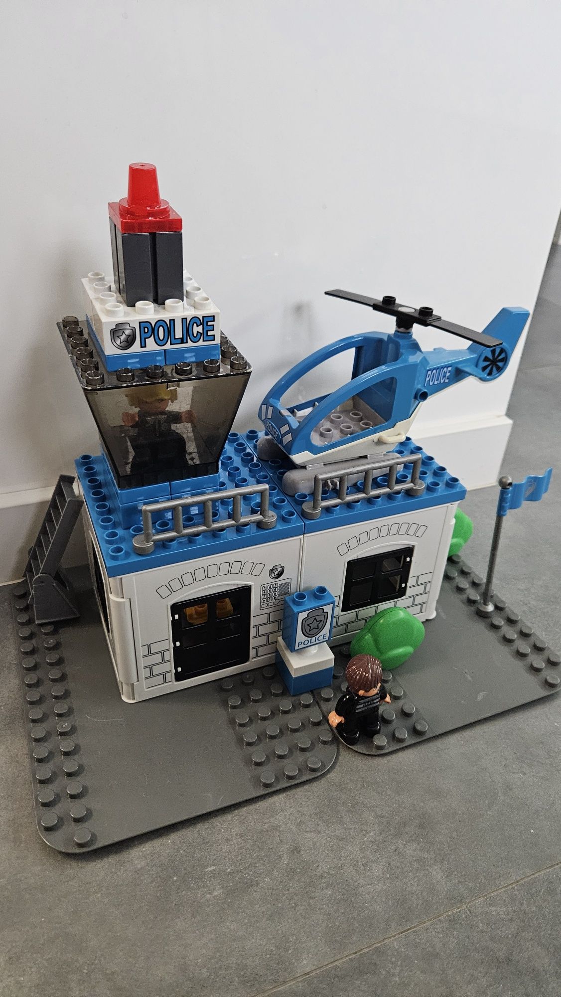 Komisariat Policji - pasuje do Lego Duplo