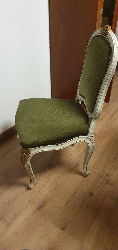 Vendo cadeiras antigas séc XVIII