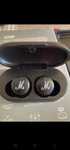 Earphones Marshall Mode 2 na caixa