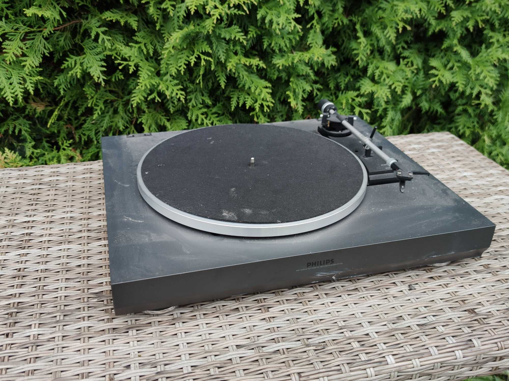 Philips FP-930 (Dual CS-435/CS-455) gramofon serii 900 + mata