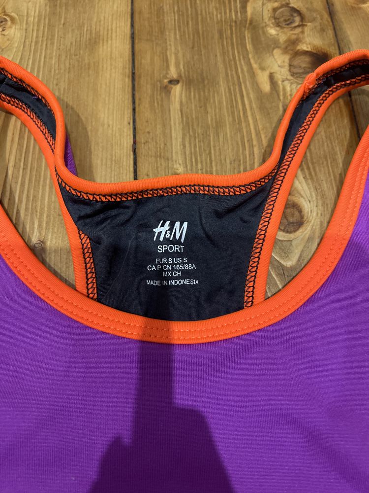 Спортивні топи  H&M та M&S