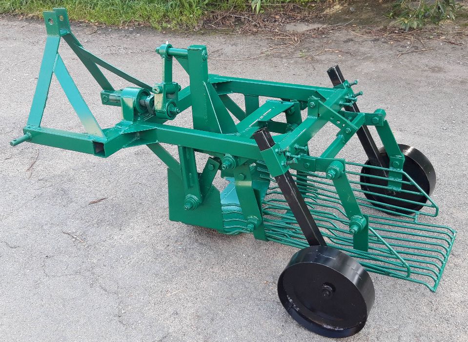 Картоплекопалка вібраційна (картофелекопалка) тракторна