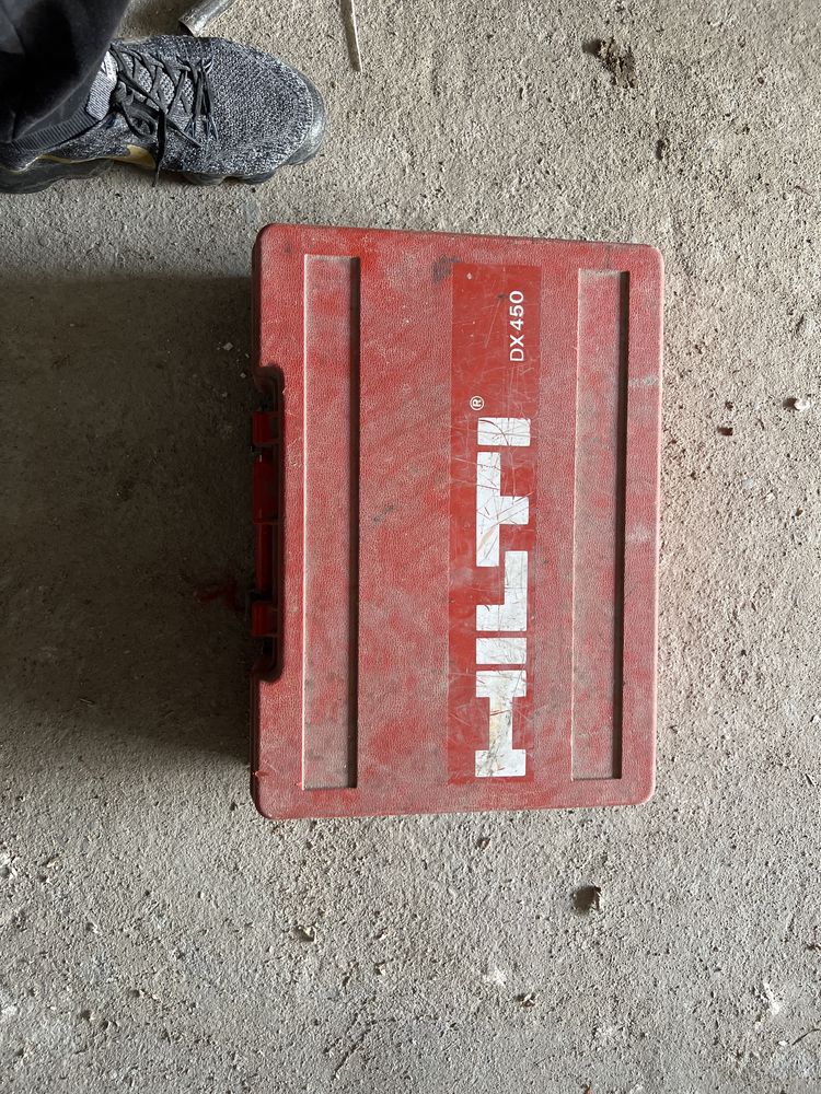 Osadzak gwoździarka Hilti dx450 walizka