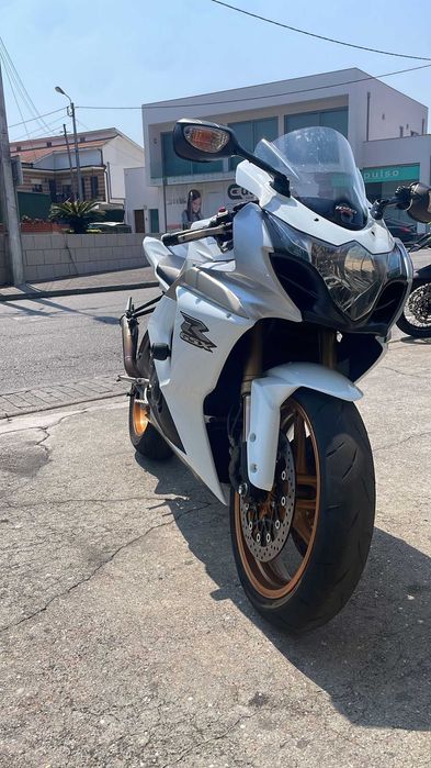 Suzuki gsxr 1000 k9 c/ possibilidade de financiamento